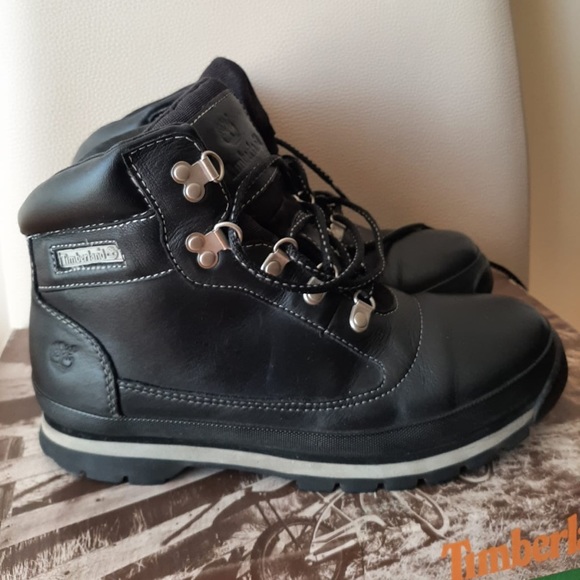 Vintage Timberland Boots - Picture 6 of 13